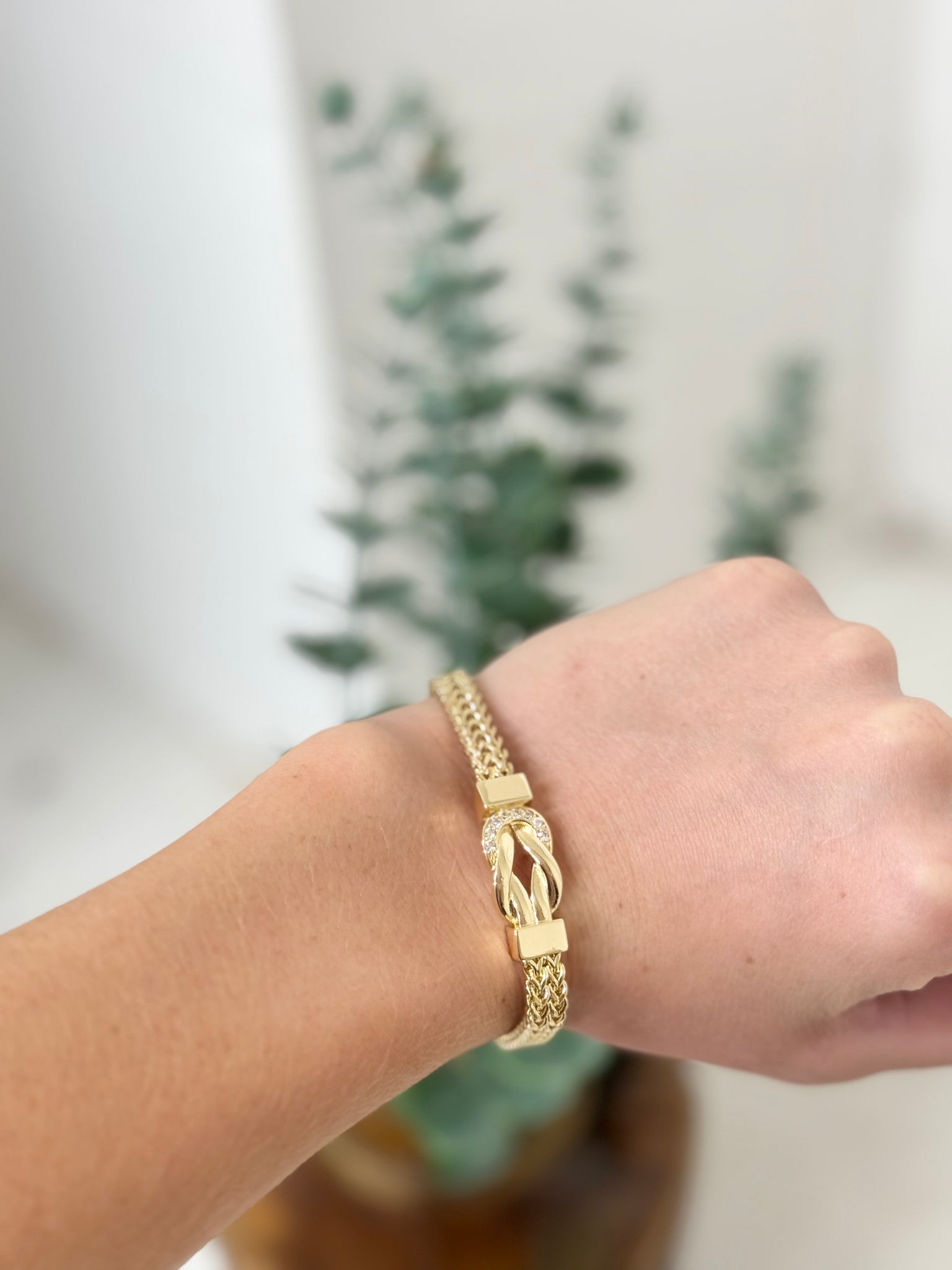 Right On Trend Magnetic Bracelet