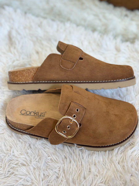Corkys Distracted Clogs