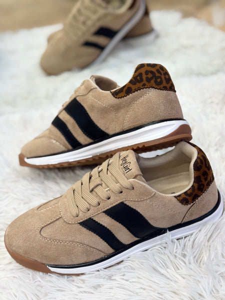 Corkys Run It Back Sneakers