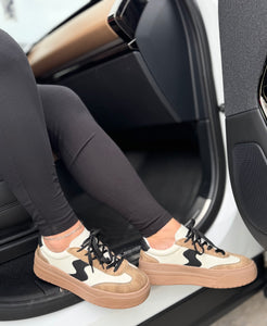 Pop Off Corkys Sneakers