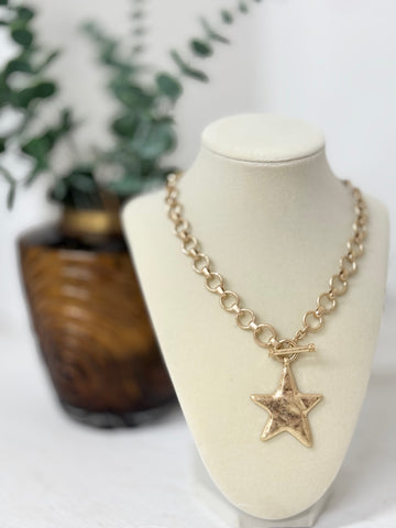Star Of The Show Necklace