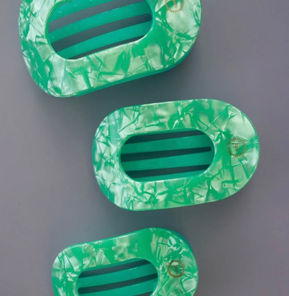 Spring Splash Flat Round Clip