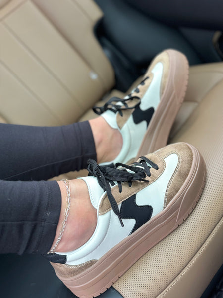 Pop Off Corkys Sneakers