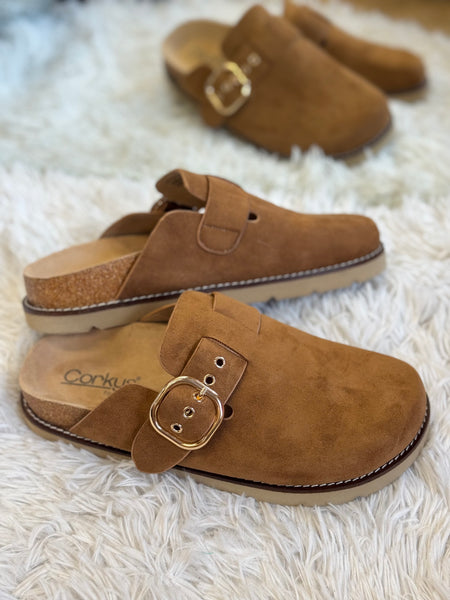 Corkys Distracted Clogs