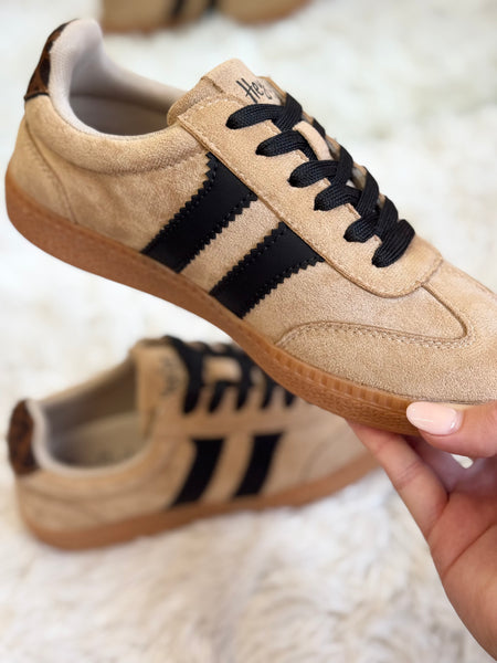 Corkys Heads Up Camel Sneakers