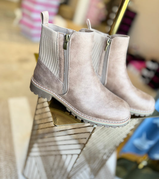 Don’t Be Difficult Sand Booties