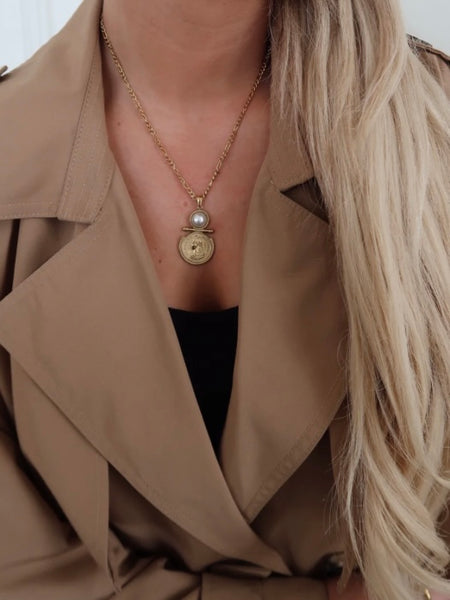 Chansuttpearls Macy Necklace